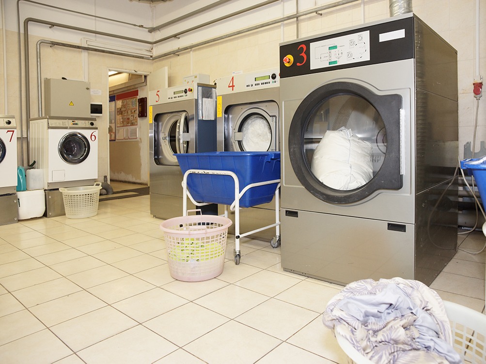 large tumble dryers with pillow inside